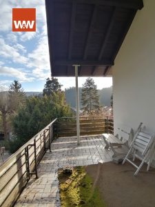 Immobilienangebot - Gernsbach - Alle - Einfamilienhaus in toller und sonniger Aussichtslage.
Wohnen wo andere Urlaub machen.