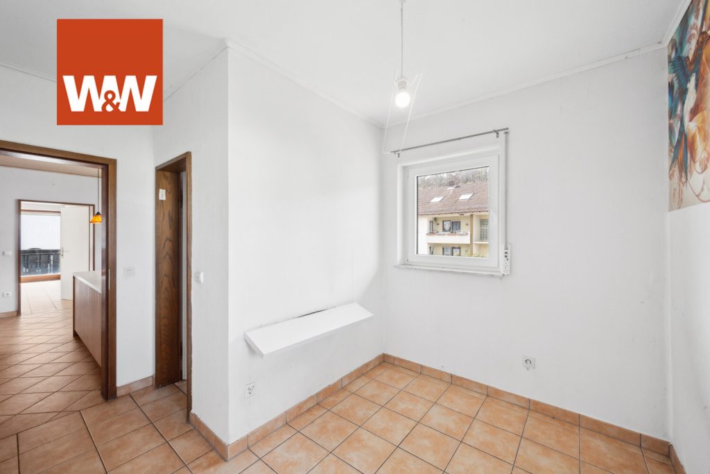 Immobilienangebot - Leidersbach / Roßbach - Alle - Exklusives Wohnen! Entdecken Sie Ihr neues Traumhaus: 
Großzügiges Anwesen mit Wellnessoase zu unschlagbarem Preis!