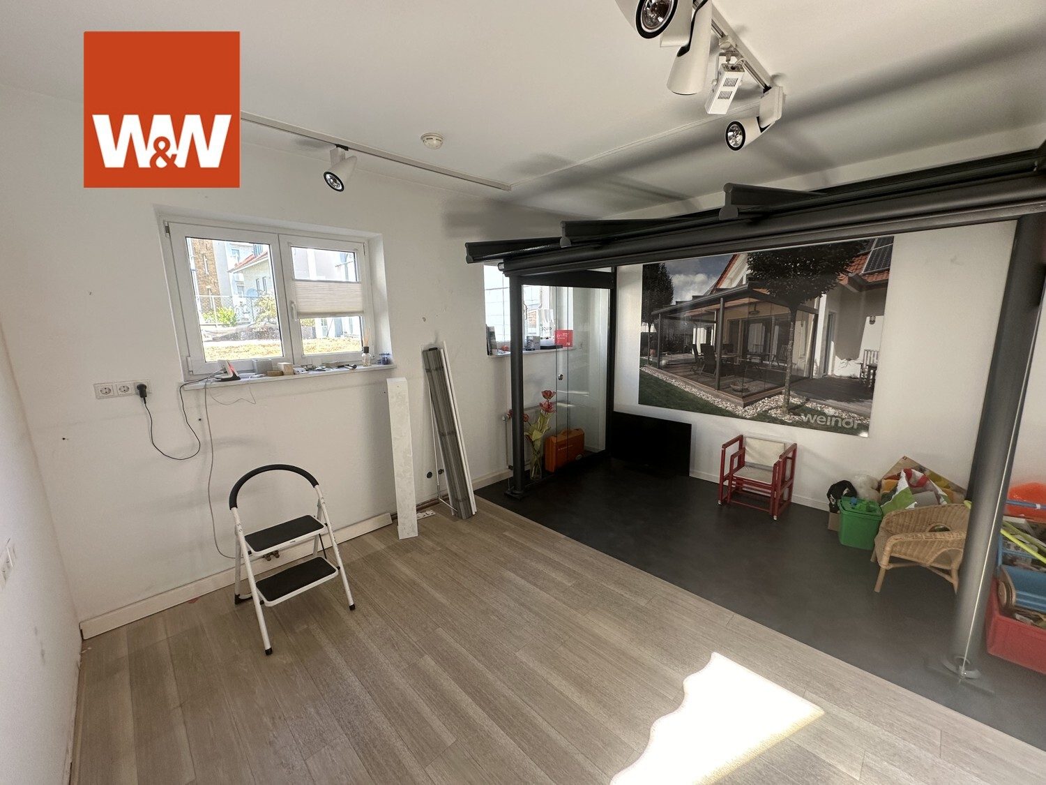 Immobilienangebot - Stuttgart / Stuttgart-West - Alle - Vielseitige Gewerbeimmobilie im Stuttgarter Westen mit Büro, Werkstatt und Lager!