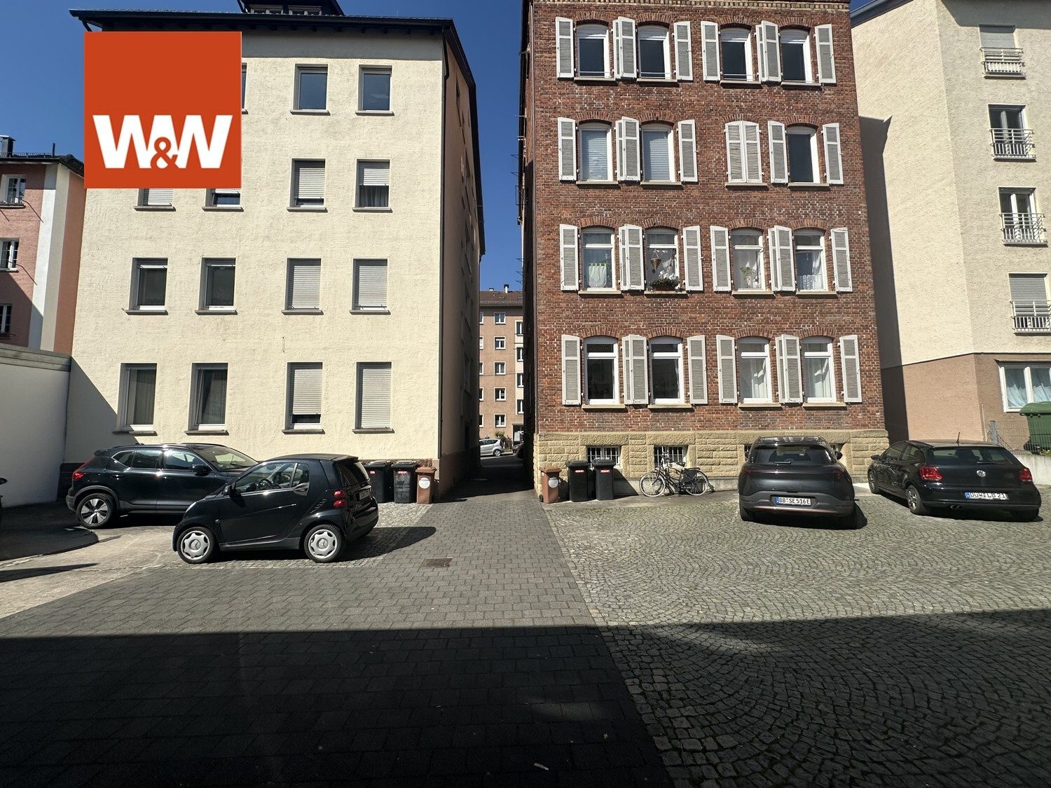 Immobilienangebot - Stuttgart / Stuttgart-West - Alle - Vielseitige Gewerbeimmobilie im Stuttgarter Westen mit Büro, Werkstatt und Lager!