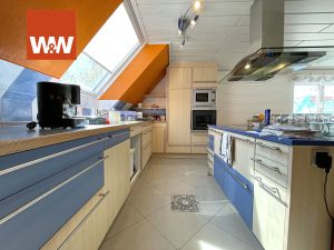 Immobilienangebot - Leonberg - Alle - Großzügige 4-Zi.-Maisonette-Wohnung mit großem Balkon und EBK mitten in Eltingen zu verkaufen!