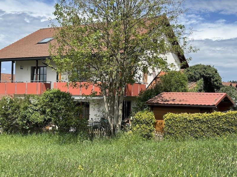 Immobilienangebot - Lindenberg im Allgäu - Alle - Sehr schöne, sonnige Doppelhaushälfte mit Garten und Garage