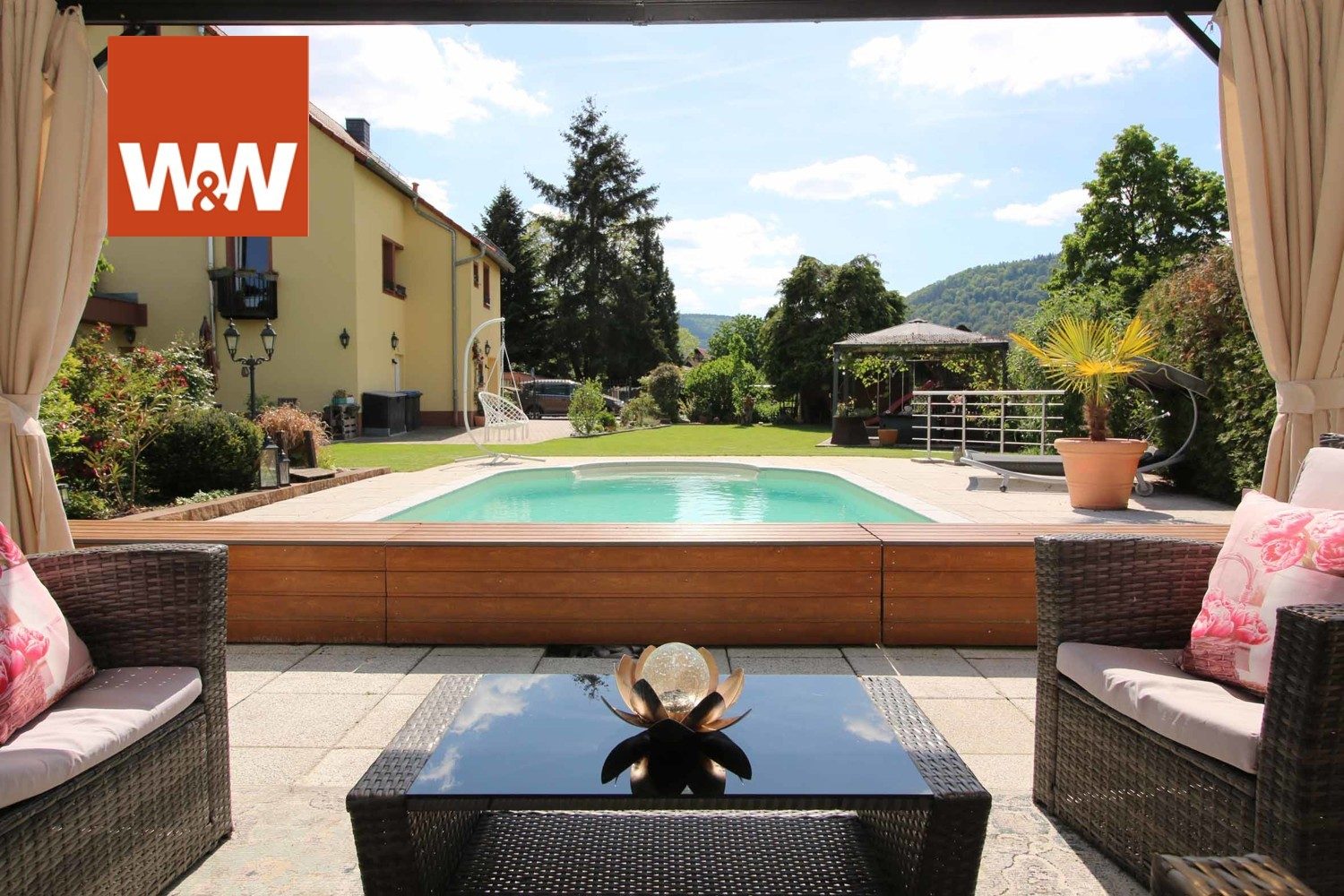 Immobilienangebot - Kleinheubach - Alle - LUXUS-3-FAMILIENHAUS - KOMPLETT MODERNISIERT - Pool - riesiges Grundstück ***PROVISIONSFREI für den Käufer ***