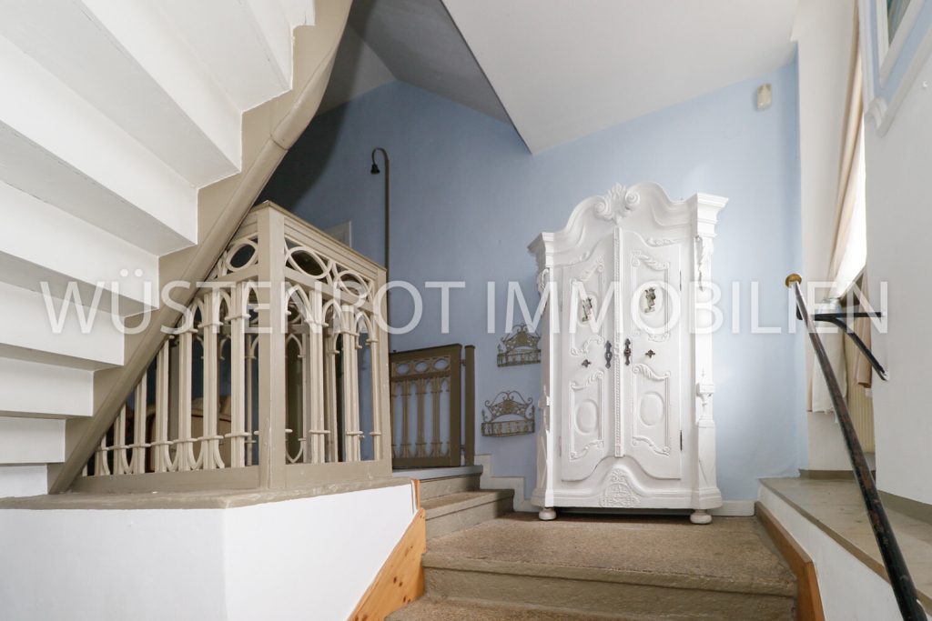 Immobilienangebot - Münchberg - Alle - Herrschaftlich Wohnen und Arbeiten in einer historischen Stadtvilla