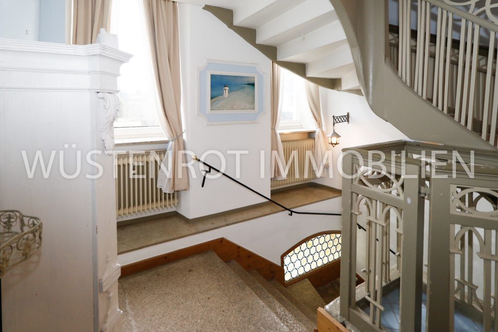 Immobilienangebot - Münchberg - Alle - Herrschaftlich Wohnen und Arbeiten in einer historischen Stadtvilla