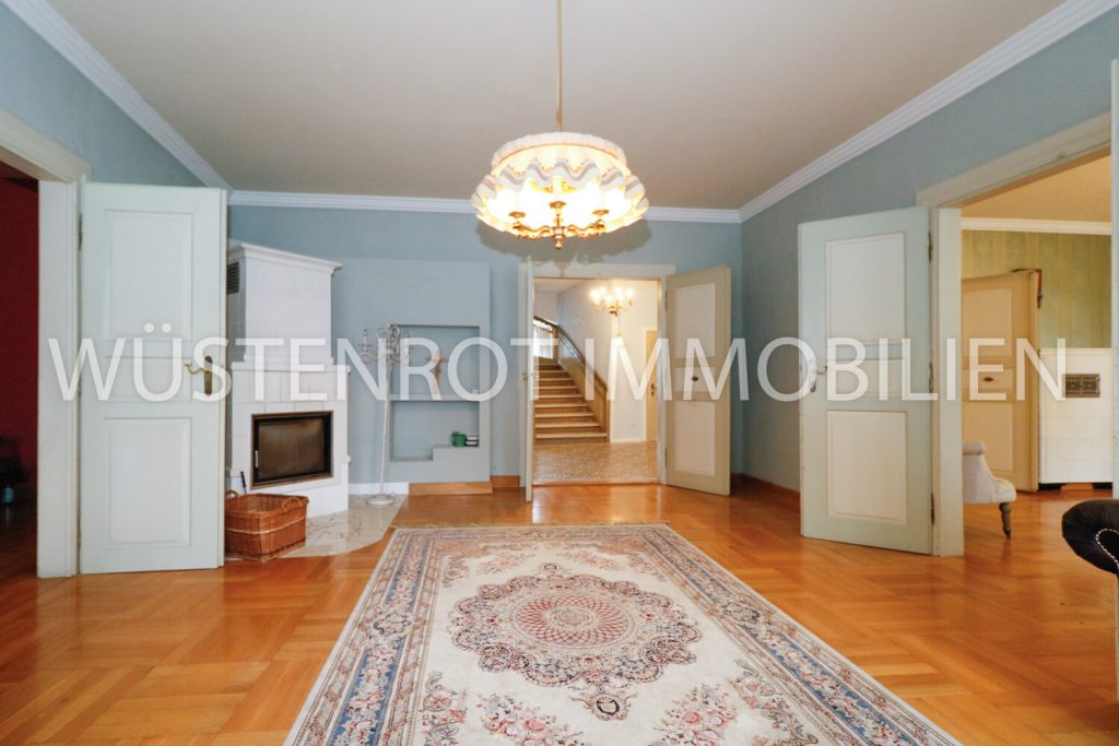Immobilienangebot - Münchberg - Alle - Herrschaftlich Wohnen und Arbeiten in einer historischen Stadtvilla