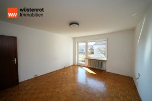 Immobilienangebot - Aschheim - Alle - Familiendomizil mit Gestaltungspotenzial -  Reihenmittelhaus in gewachsener Wohngegend