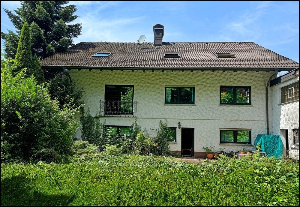 Immobilienangebot - Lobbach - Alle - Großes Einfamilienhaus mit Einliegerwohnung in Lobbach! Sanierungs- und Modernisierungsbedarf!