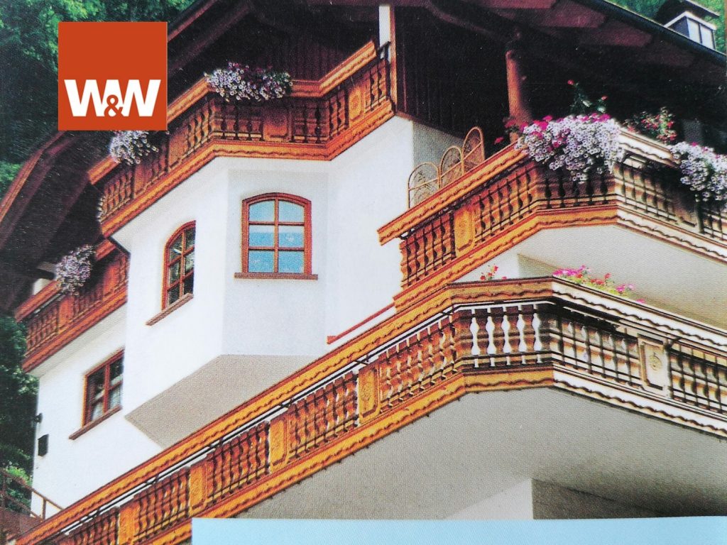 Immobilienangebot - Marxzell - Alle - Tolles Haus im Villa Stil
mit schöner Einliegerwohnung!
