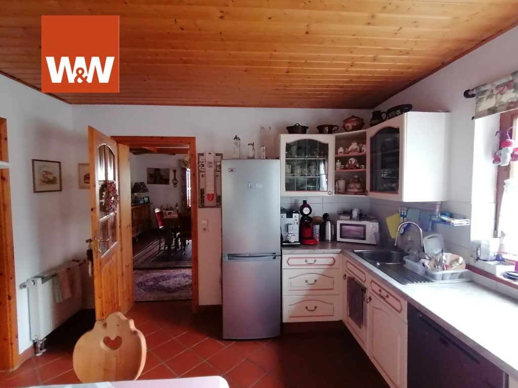 Immobilienangebot - Marxzell - Alle - Tolles Haus im Villa Stil
mit schöner Einliegerwohnung!