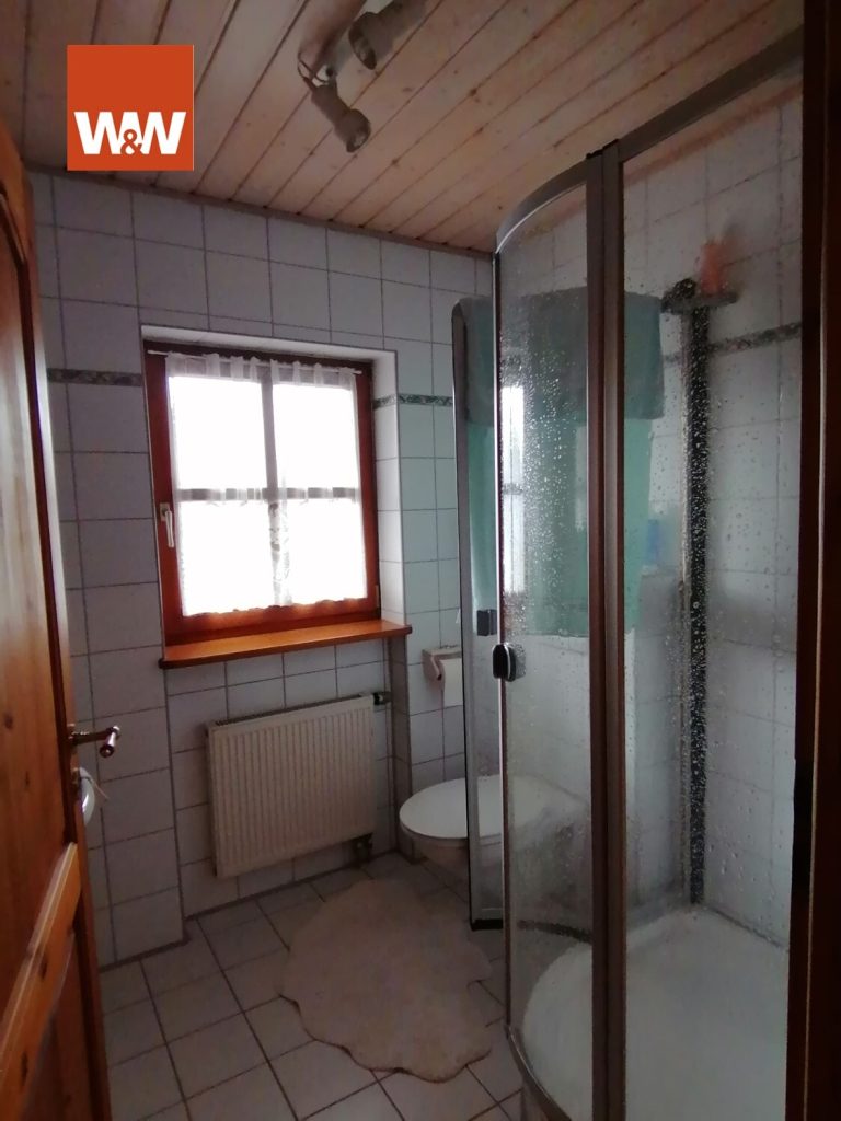 Immobilienangebot - Marxzell - Alle - Tolles Haus im Villa Stil
mit schöner Einliegerwohnung!