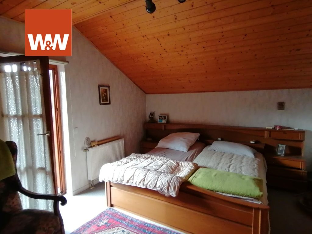 Immobilienangebot - Marxzell - Alle - Tolles Haus im Villa Stil
mit schöner Einliegerwohnung!