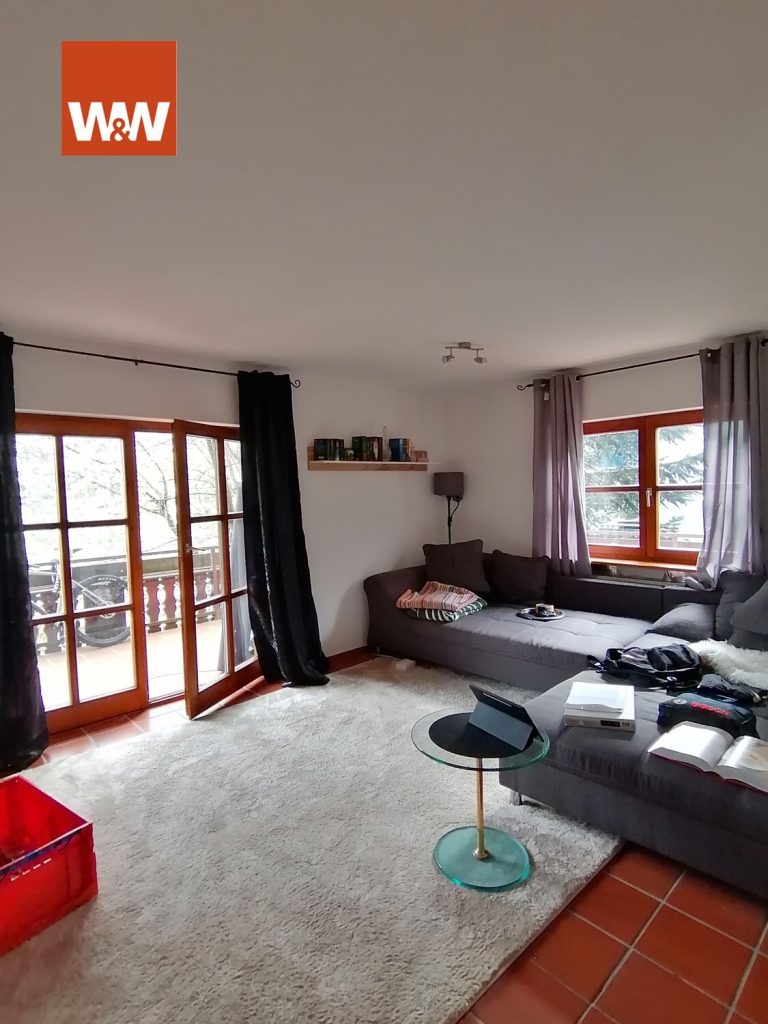 Immobilienangebot - Marxzell - Alle - Tolles Haus im Villa Stil
mit schöner Einliegerwohnung!
