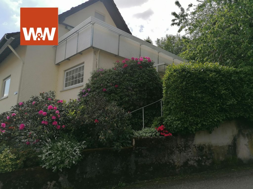 Immobilienangebot - Weisenbach - Alle - Interessante Doppelhaushälfte in schöner Lage