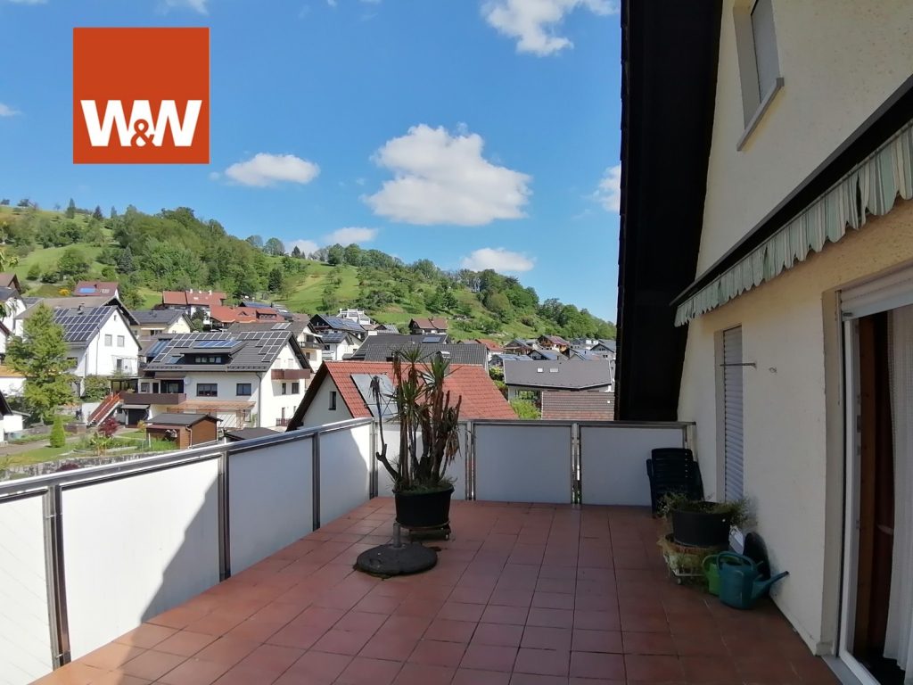 Immobilienangebot - Weisenbach - Alle - Interessante Doppelhaushälfte in schöner Lage
