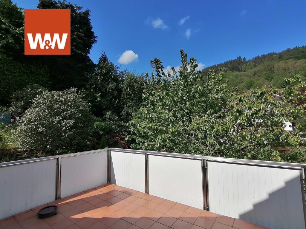 Immobilienangebot - Weisenbach - Alle - Interessante Doppelhaushälfte in schöner Lage