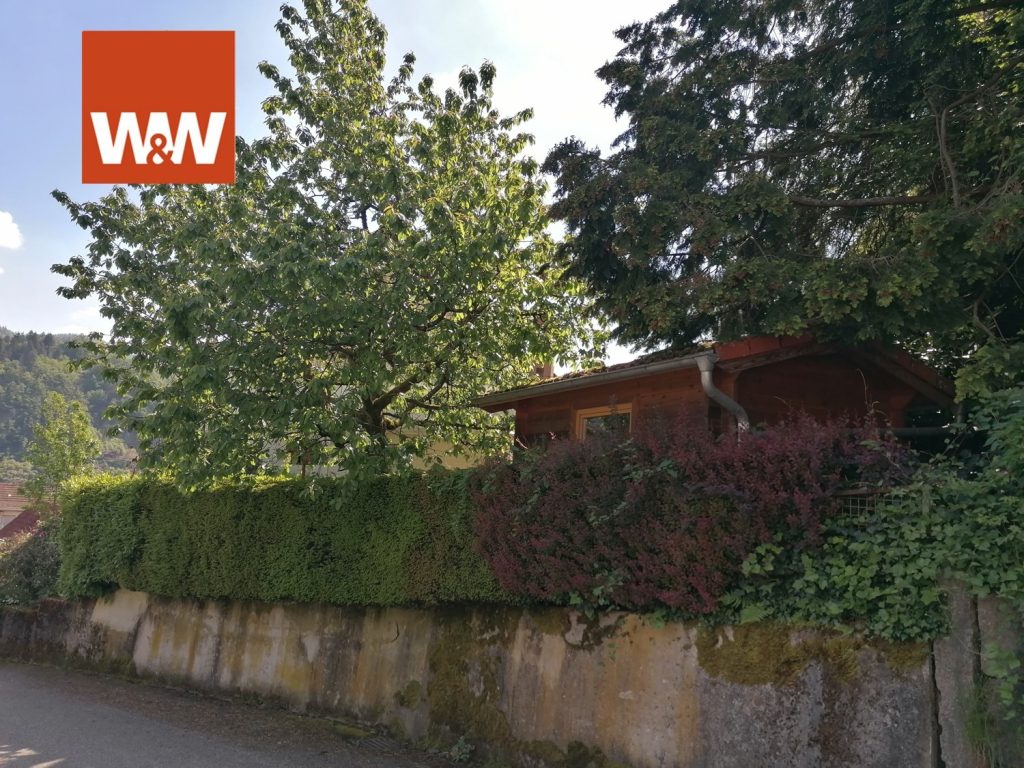 Immobilienangebot - Weisenbach - Alle - Interessante Doppelhaushälfte in schöner Lage