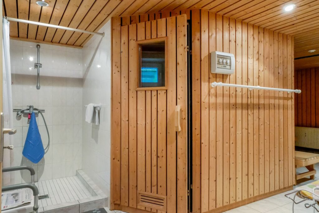 Immobilienangebot - Neumünster - Alle - Exklusive Stadtvilla in zentraler Lage am Park – Ein Zuhause für hohe Ansprüche und viel Platz
