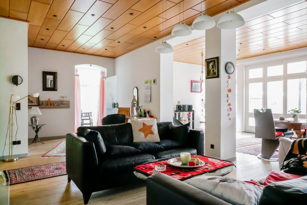 Immobilienangebot - Neumünster - Alle - Exklusive Stadtvilla in zentraler Lage am Park – Ein Zuhause für hohe Ansprüche und viel Platz