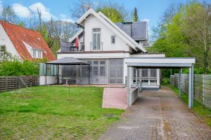 Immobilienangebot - Neumünster - Alle - Exklusive Stadtvilla in zentraler Lage am Park – Ein Zuhause für hohe Ansprüche und viel Platz