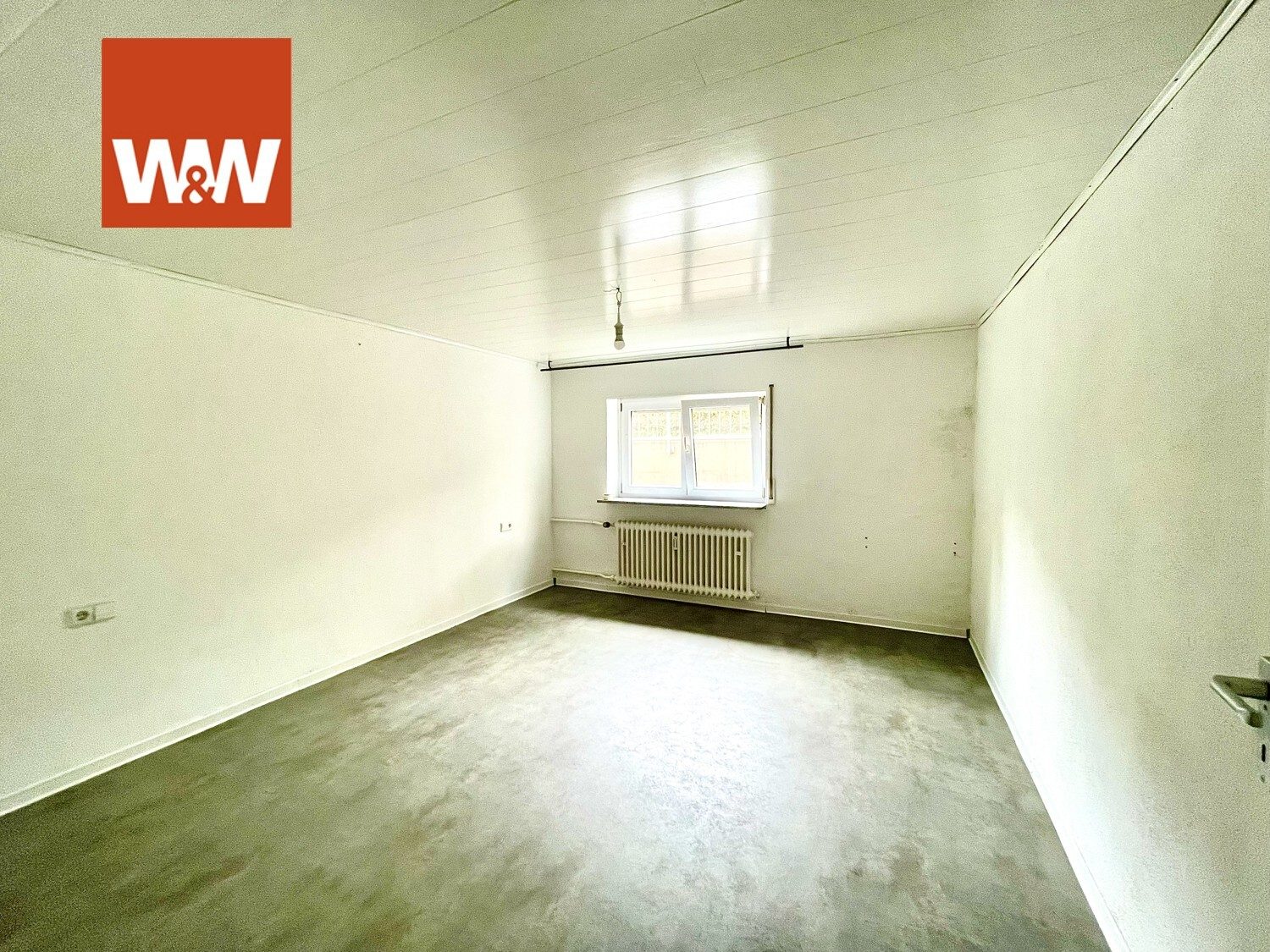 Immobilienangebot - Durmersheim / Würmersheim - Alle - *MEHRGENERATIONENHAUS ODER FÜR KAPITALANLEGER: Wohngebäude mit 3 Einheiten, 2 Garagen, Stellplätze*