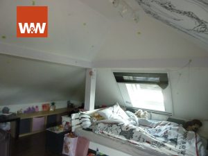 Immobilienangebot - Remscheid - Alle - xxx Kaufpreissenkung xxx
Bökerhöhe,  Doppelhaushälfte mit Anbau,  Doppelgarage und schönem Garten.