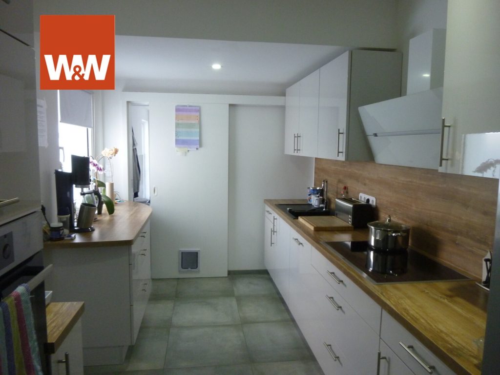Immobilienangebot - Remscheid - Alle - xxx Kaufpreissenkung xxx
Bökerhöhe,  Doppelhaushälfte mit Anbau,  Doppelgarage und schönem Garten.