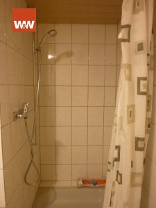 Immobilienangebot - Remscheid - Alle - xxx Kaufpreissenkung xxx
Bökerhöhe,  Doppelhaushälfte mit Anbau,  Doppelgarage und schönem Garten.