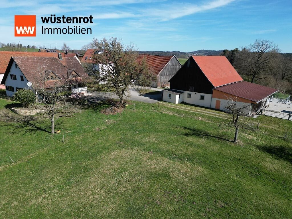 Immobilienangebot - Sulzbach-Laufen - Alle - Einzigartiges Anwesen in herrlicher Natur – Landhaus mit 8 Hektar ideal für Pferdehaltung, Hobby oder zur Erholung!