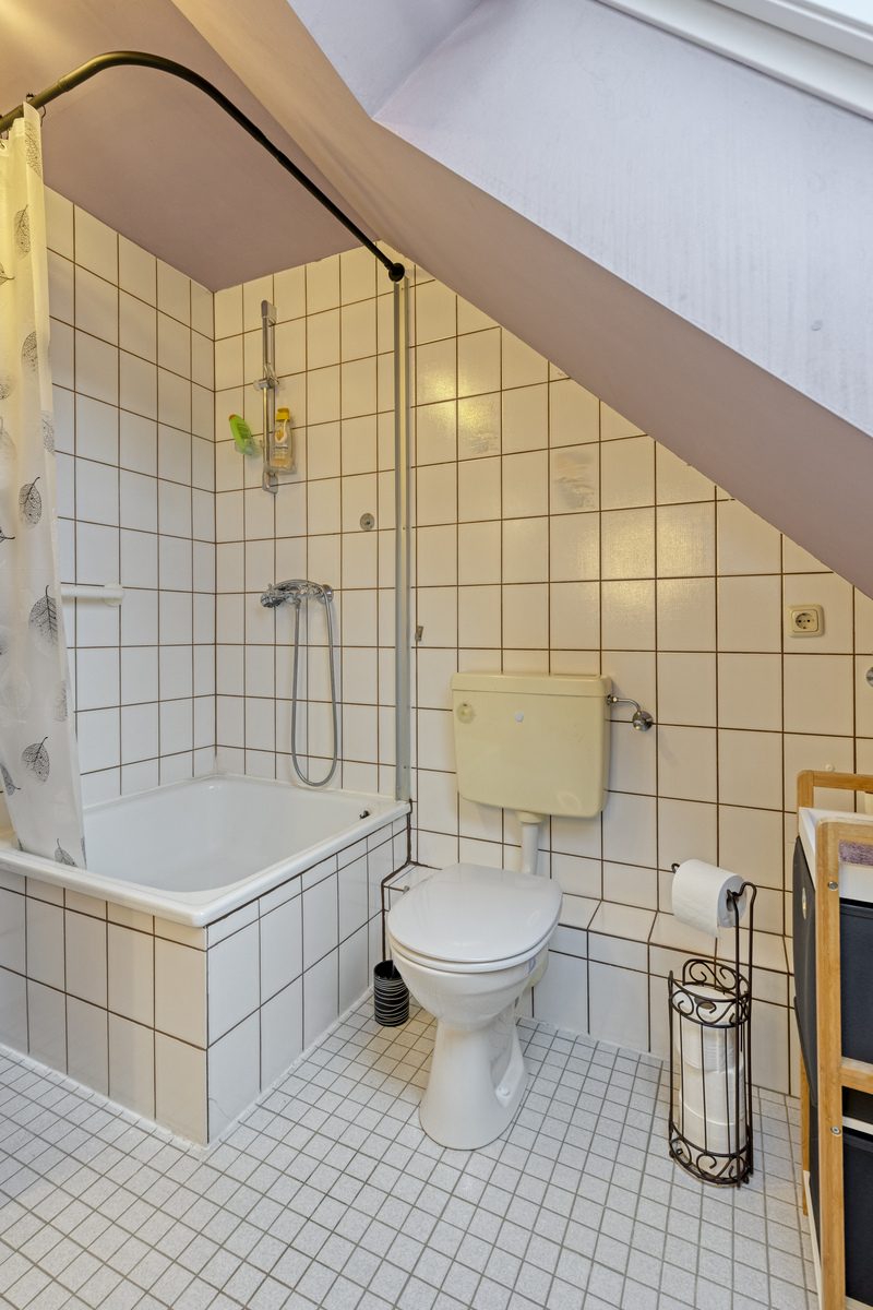 Immobilienangebot - Leichlingen - Alle - Großzügiges Ein- oder Zweifamilienhaus mit Charme, Gartenparadies & vielen Möglichkeiten