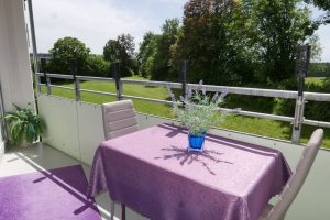 Immobilienangebot - Altensteig - Alle - Exclusiv ausgestattetes 1-Zimmer-App in ruhiger Lage