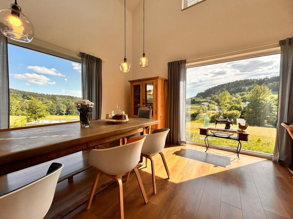 Immobilienangebot - Haibach - Alle - Traumresidenz: Gelungene Architektur vereint mit hochwertigem Design und traumhafter Natur
