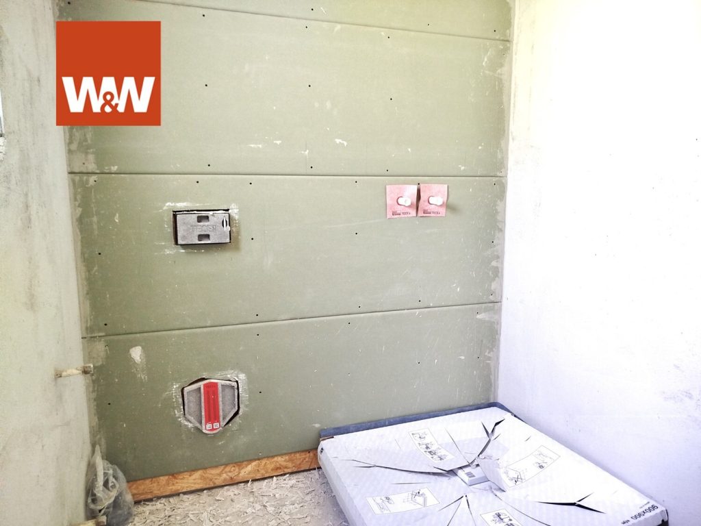 Immobilienangebot - Münchweiler am Klingbach - Alle - Teilsaniertes Einfamilienhaus mit viel Gestaltungspotential auf traumhaft gelegenem Grundstück