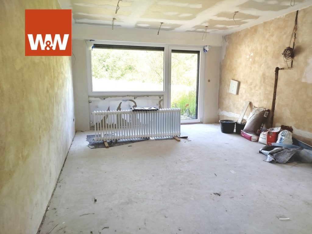 Immobilienangebot - Münchweiler am Klingbach - Alle - Teilsaniertes Einfamilienhaus mit viel Gestaltungspotential auf traumhaft gelegenem Grundstück