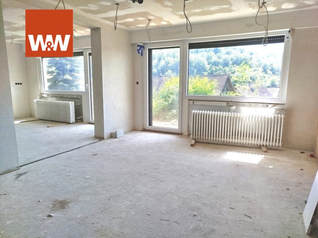 Immobilienangebot - Münchweiler am Klingbach - Alle - Teilsaniertes Einfamilienhaus mit viel Gestaltungspotential auf traumhaft gelegenem Grundstück