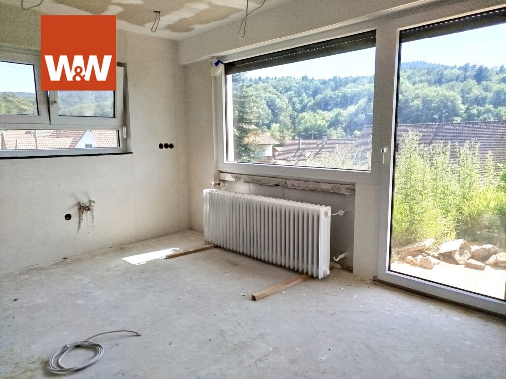 Immobilienangebot - Münchweiler am Klingbach - Alle - Teilsaniertes Einfamilienhaus mit viel Gestaltungspotential auf traumhaft gelegenem Grundstück