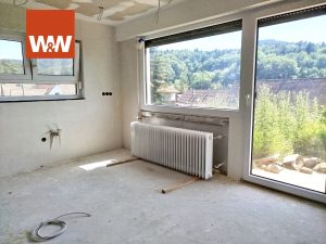 Immobilienangebot - Münchweiler am Klingbach - Alle - Teilsaniertes Einfamilienhaus mit viel Gestaltungspotential auf traumhaft gelegenem Grundstück
