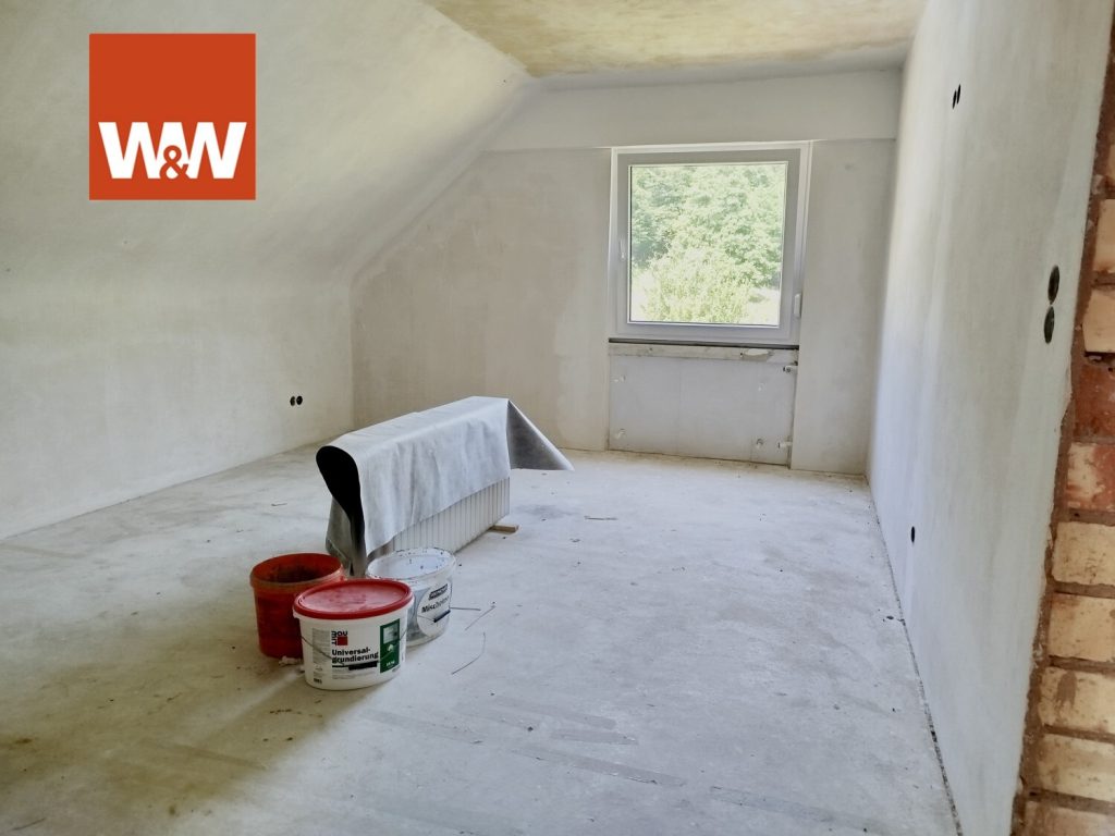 Immobilienangebot - Münchweiler am Klingbach - Alle - Teilsaniertes Einfamilienhaus mit viel Gestaltungspotential auf traumhaft gelegenem Grundstück
