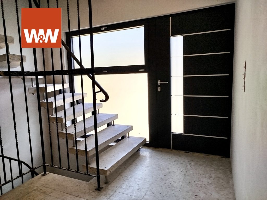 Immobilienangebot - Münchweiler am Klingbach - Alle - Teilsaniertes Einfamilienhaus mit viel Gestaltungspotential auf traumhaft gelegenem Grundstück