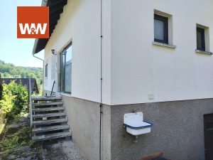 Immobilienangebot - Münchweiler am Klingbach - Alle - Teilsaniertes Einfamilienhaus mit viel Gestaltungspotential auf traumhaft gelegenem Grundstück