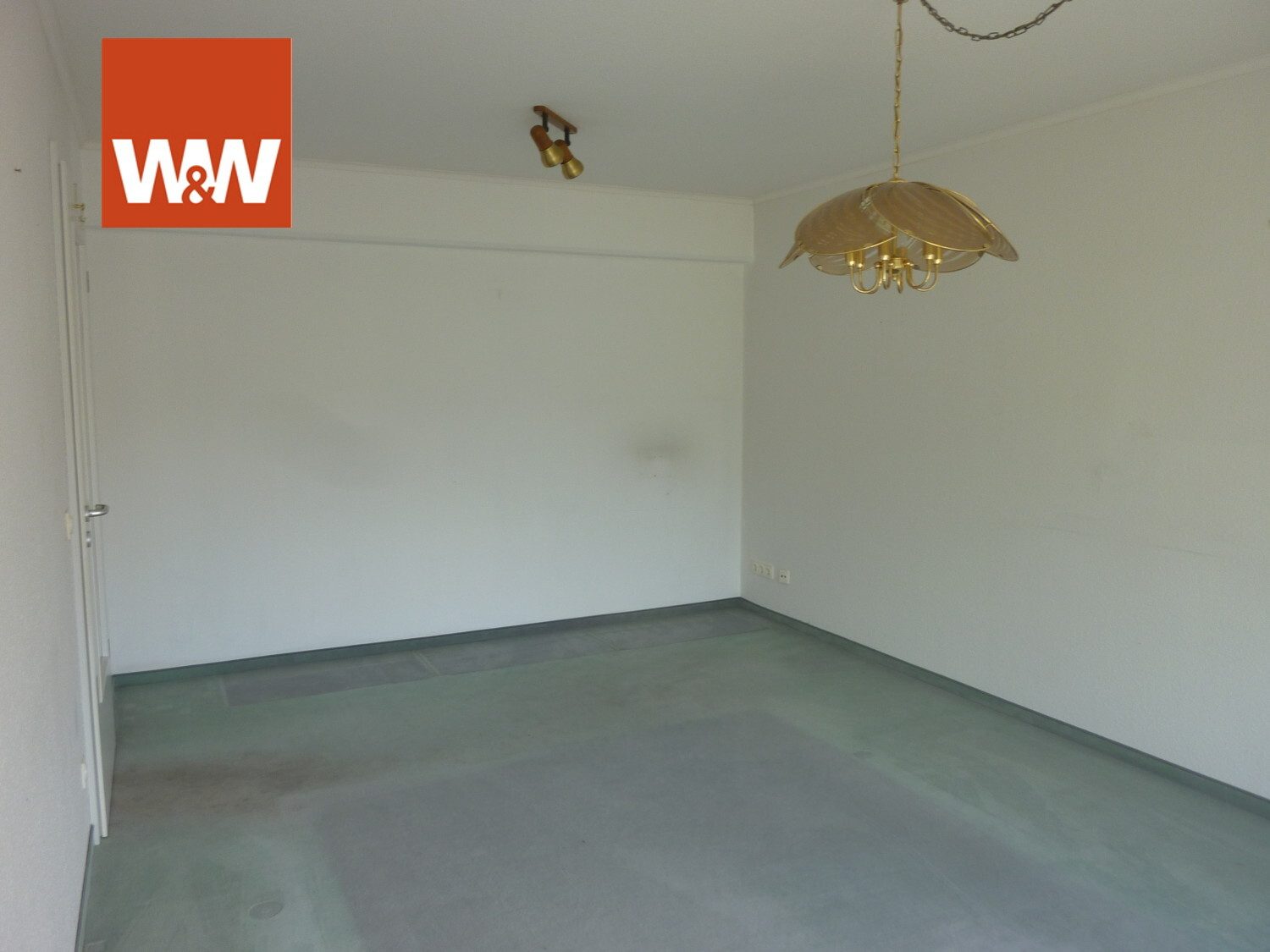 Immobilienangebot - Remscheid - Alle - xxx Freie und  Seniorengerechte 2 Zi.  ETW mit Balkon, in der Remscheider-Innenstadt xxx