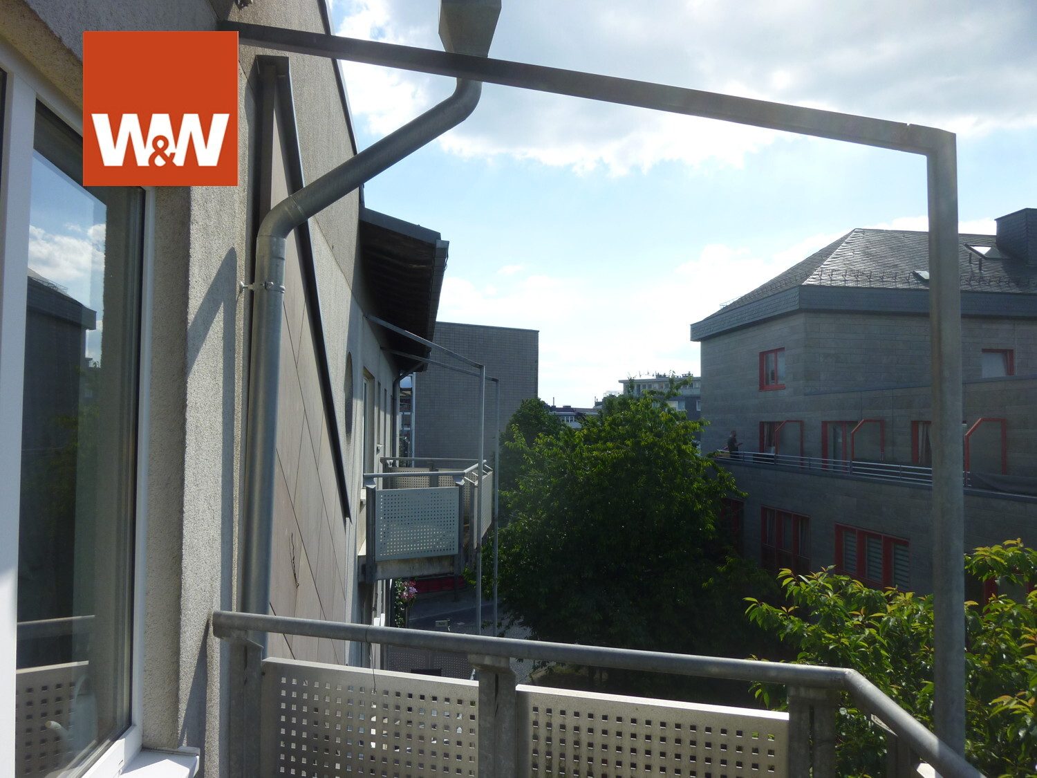Immobilienangebot - Remscheid - Alle - xxx Freie und  Seniorengerechte 2 Zi.  ETW mit Balkon, in der Remscheider-Innenstadt xxx