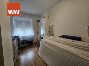 Immobilienangebot - Waiblingen - Alle - Gut vermietete Vierzimmerwohnung mit zwei Stellplätzen im Herzen von Waiblingen.
Super Zentral!!!