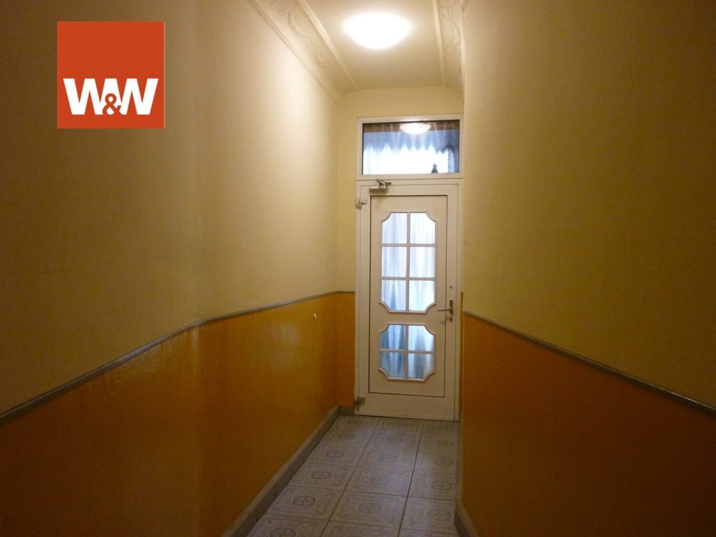 Immobilienangebot - Solingen - Alle - (Kaufpreissenkung)   Gepflegte 3-Zimmer Altbau-Dachgeschosswohnung in Innenstadtlage von Solingen