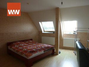 Immobilienangebot - Solingen - Alle - (Kaufpreissenkung)   Gepflegte 3-Zimmer Altbau-Dachgeschosswohnung in Innenstadtlage von Solingen