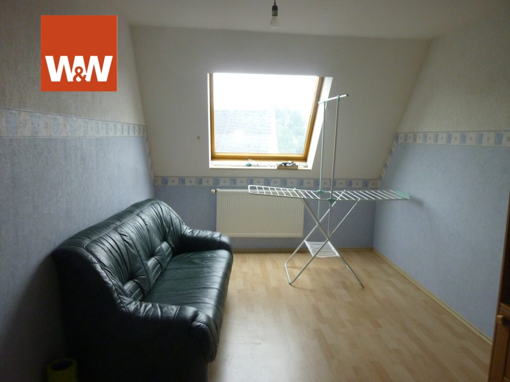 Immobilienangebot - Solingen - Alle - (Kaufpreissenkung)   Gepflegte 3-Zimmer Altbau-Dachgeschosswohnung in Innenstadtlage von Solingen
