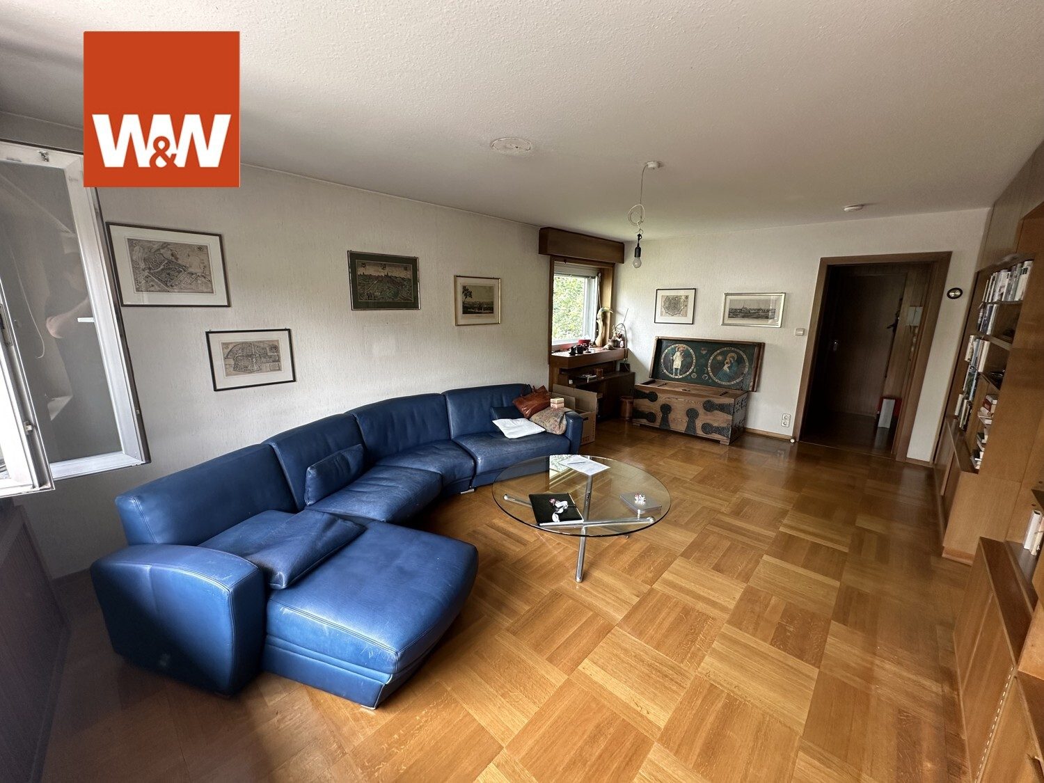 Immobilienangebot - Stuttgart - Alle - Exklusive 4-Zimmerwohnung mit großer Einliegerwohnung, 2 Garagen und schönem Garten in Stgt.-Ost