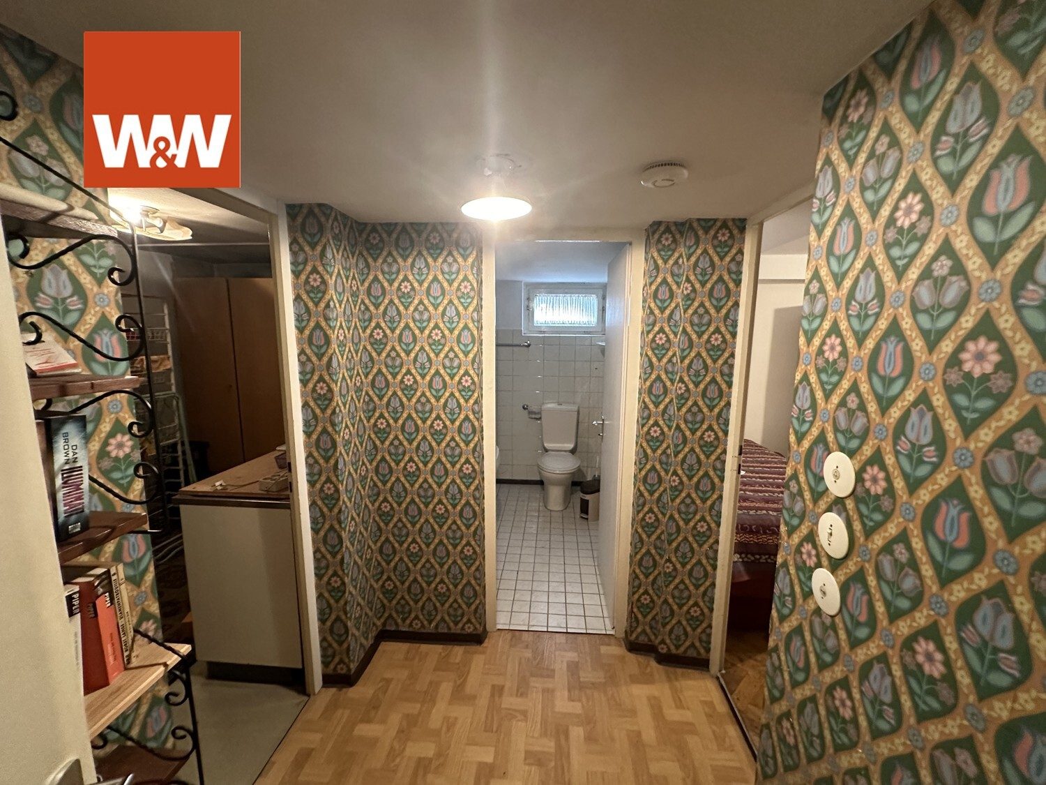 Immobilienangebot - Stuttgart - Alle - Exklusive 4-Zimmerwohnung mit großer Einliegerwohnung, 2 Garagen und schönem Garten in Stgt.-Ost