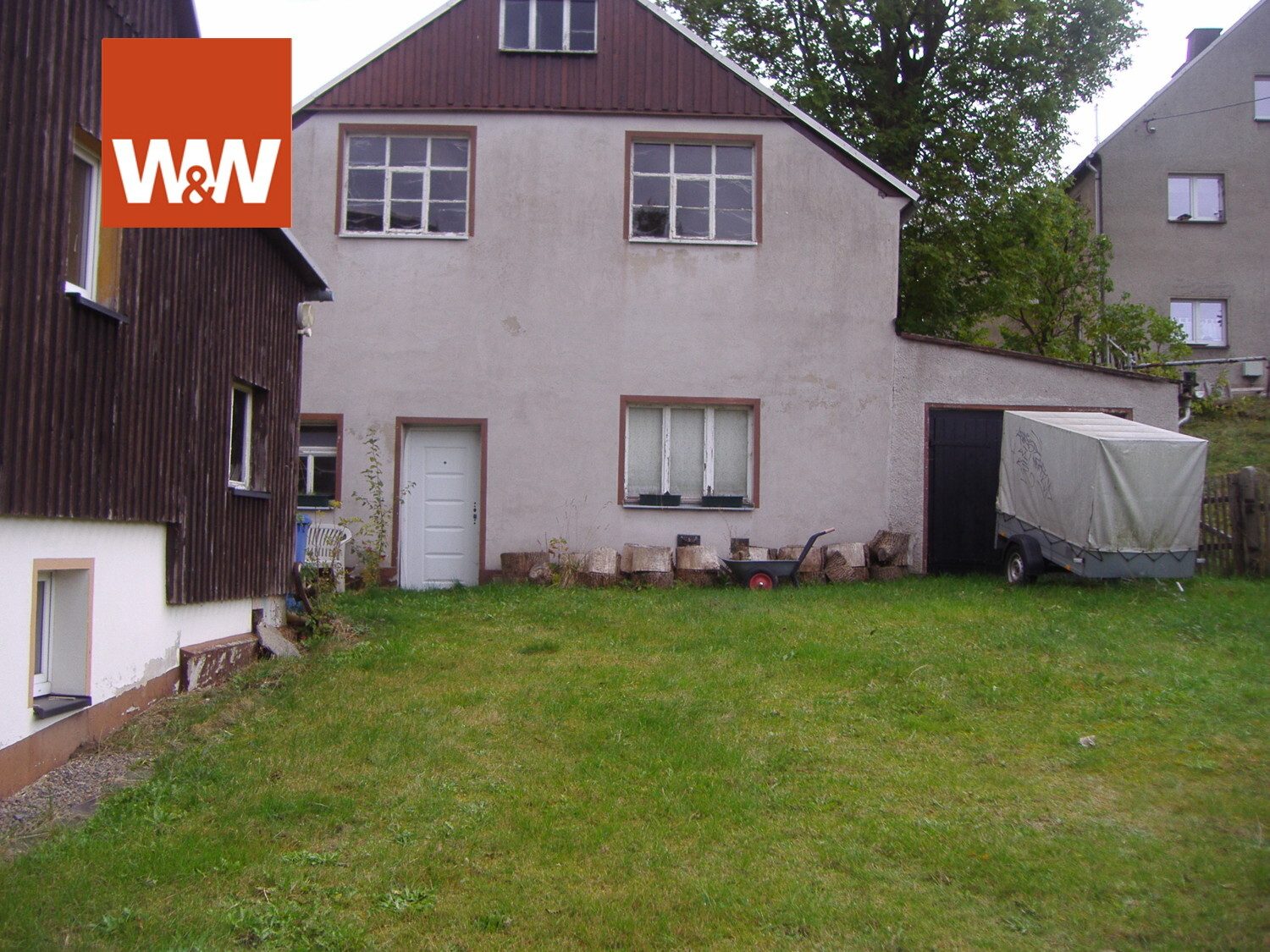 Immobilienangebot - Jöhstadt / Steinbach - Alle - Einfamilienhaus mit Sanierungsbedarf und großem Nebengebäude