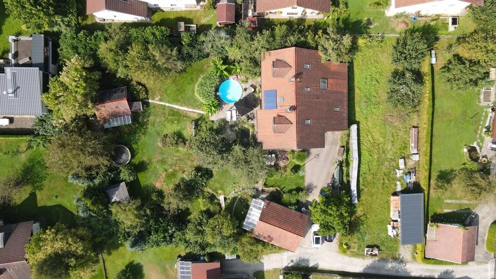 Immobilienangebot - Passau - Alle - Traumhaftes Zweifamilienhaus - Exklusive Ausstattung & weitläufiges, uneinsehbares Gartenparadies